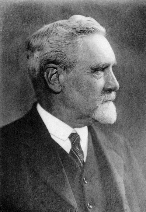 Πορτρέτο: J. Holland Rose