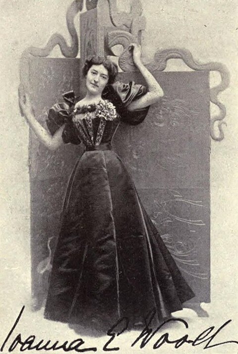 Porträt von Joanna E. Wood
