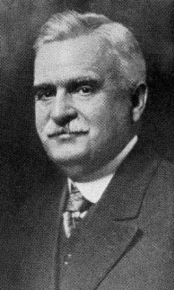 Retrato de Charles De Lano Hine