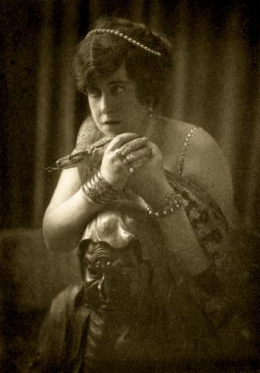Retrato de Aimée Crocker Gouraud