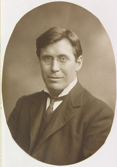 Porträt von T. R. Glover