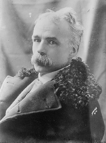 Porträt von Julian Hawthorne