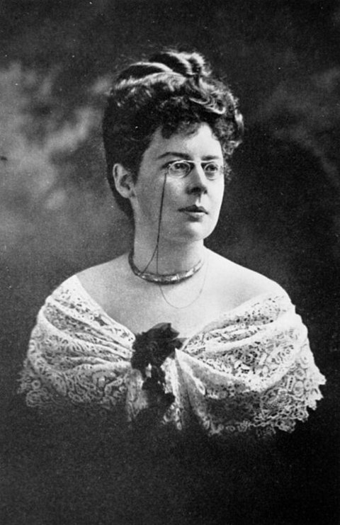 Retrato de Beatrice Grimshaw