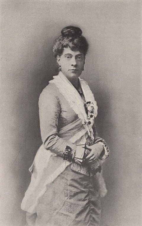Retrato de Nora Perry