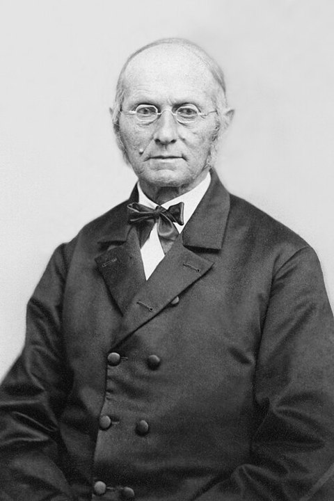 Πορτρέτο: Joseph Bates