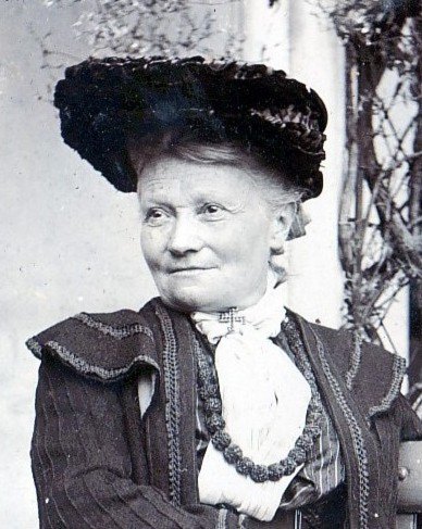 Πορτρέτο: Flora Annie Webster Steel